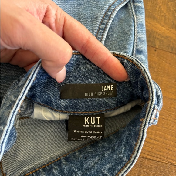 kut from the kloth shorts - Picture 4 of 6